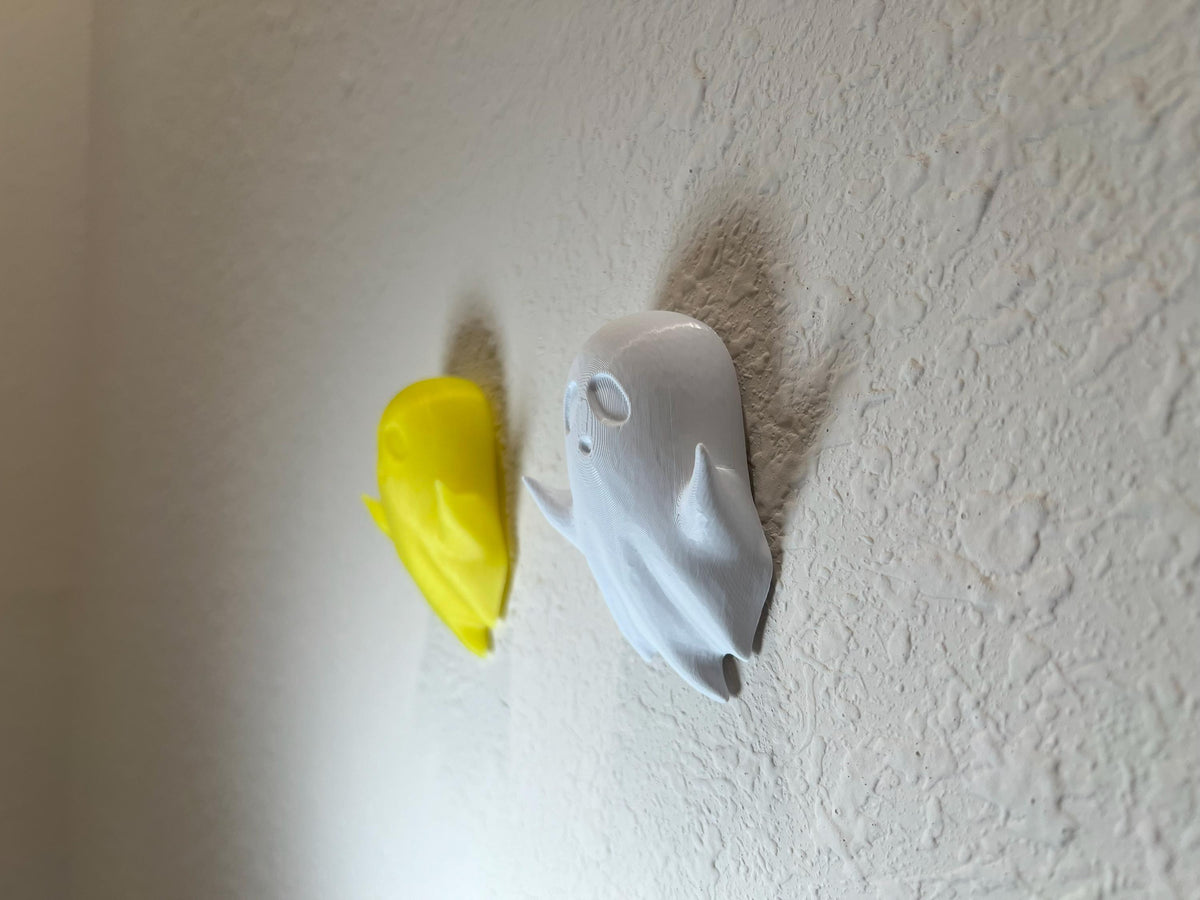 3D Printed Ghost Key Holder: Gothic Halloween Wall Decor