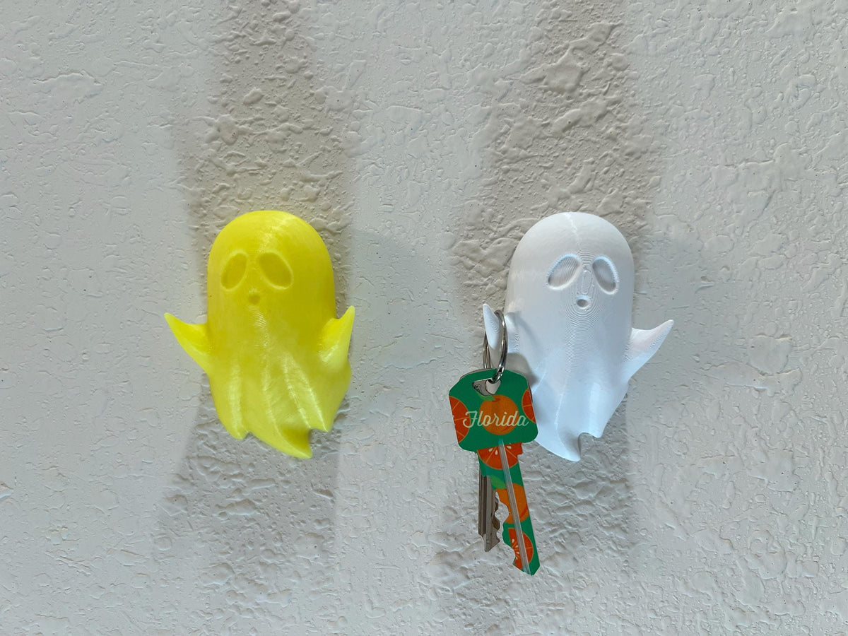 3D Printed Ghost Key Holder: Gothic Halloween Wall Decor