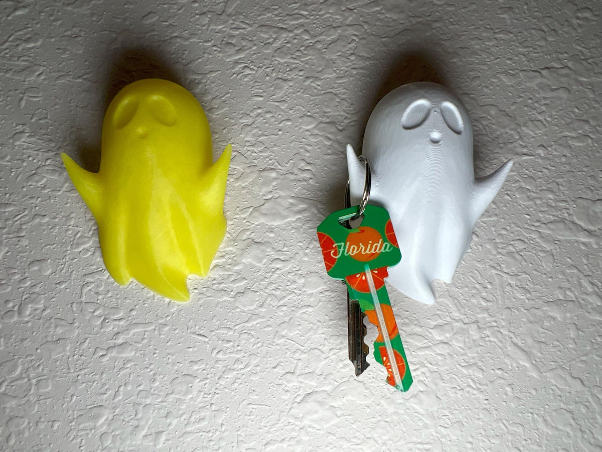 3D Printed Ghost Key Holder: Gothic Halloween Wall Decor